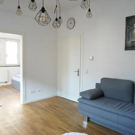 3br - - 10 Min To Ice