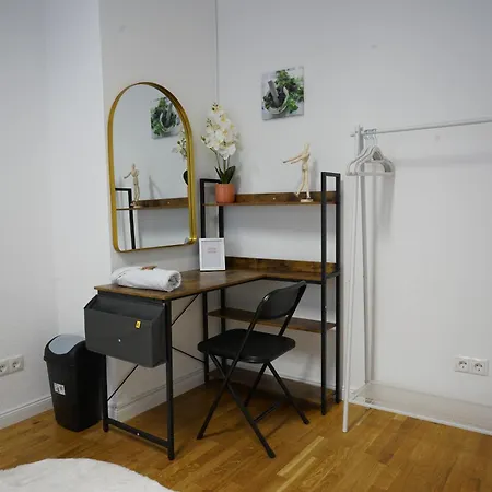 Apartment 3br - - 10 Min To Ice