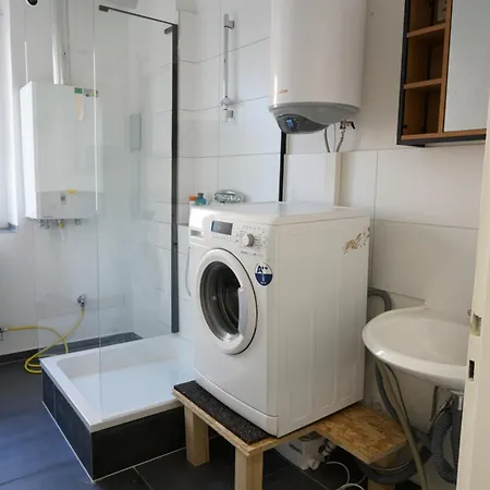 3br - - 10 Min To Ice Apartament