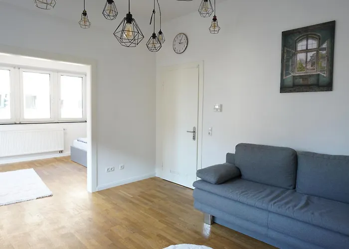 3br - - 10 Min To Ice